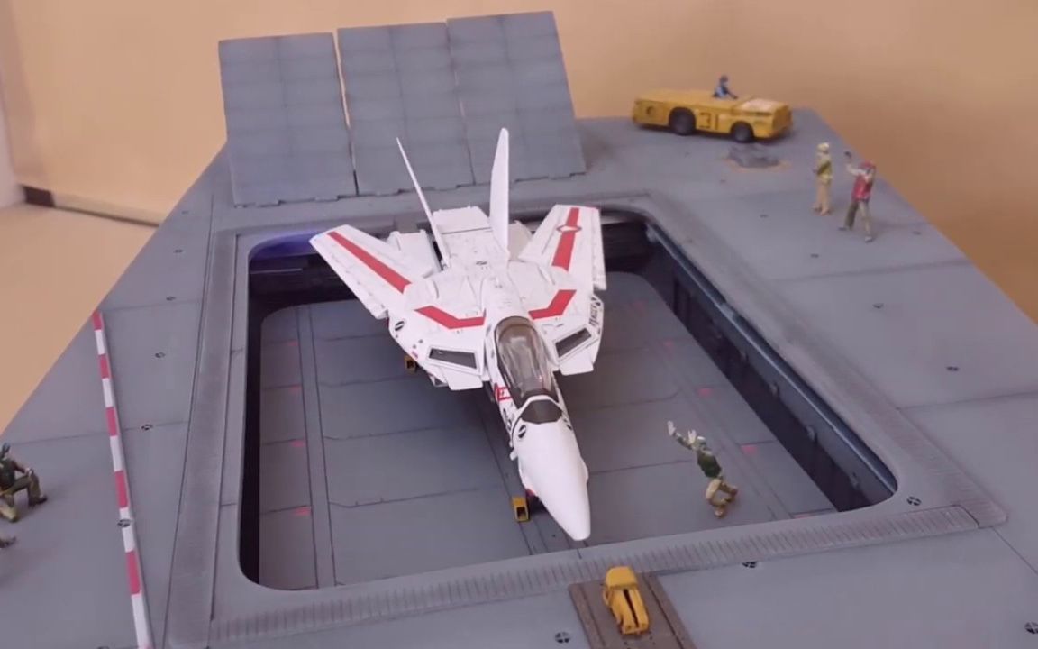 [图]1/72 VF-1J 电动 飞行甲板 最终完成