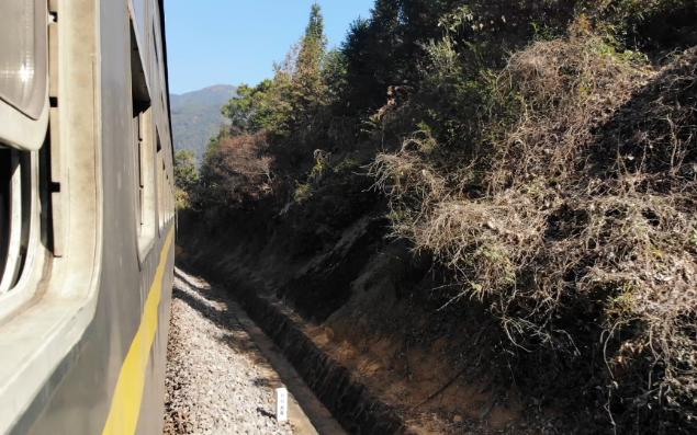 漳泉肖铁路安溪尾厝大桥