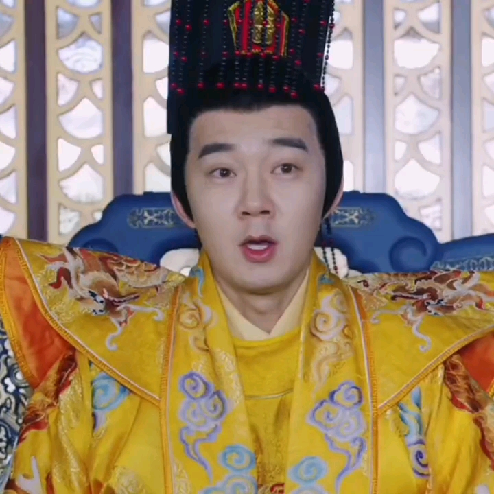 小伙一觉醒来发现自己穿越到了刚驾崩的皇帝身上 "我当皇帝那些年