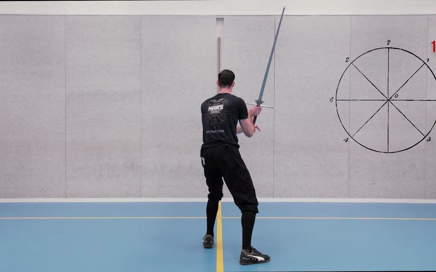 待翻译hema单人长剑船长之轮斩切基础练习套路基本及变化形maurice