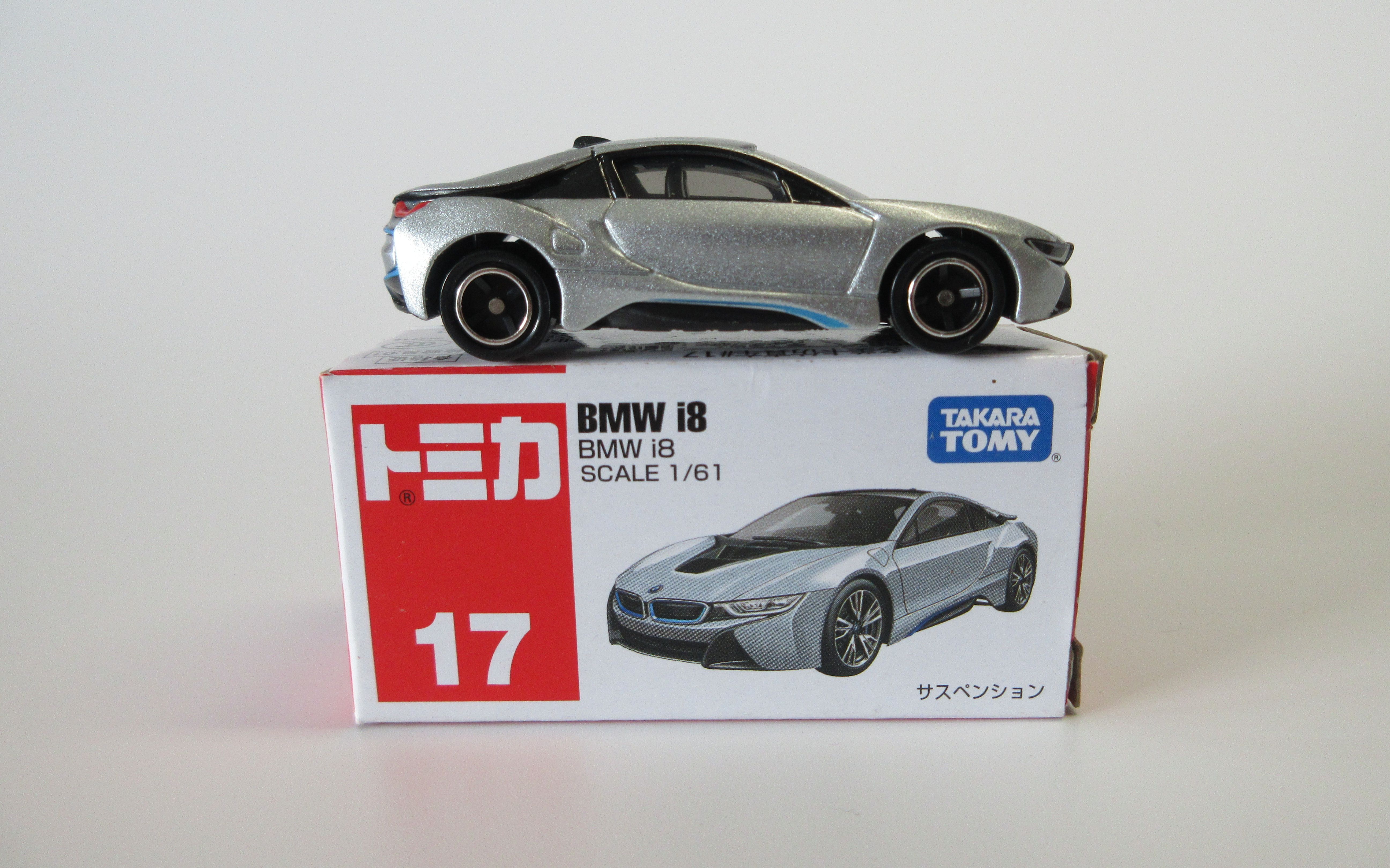 多美卡红白盒17号 宝马i8