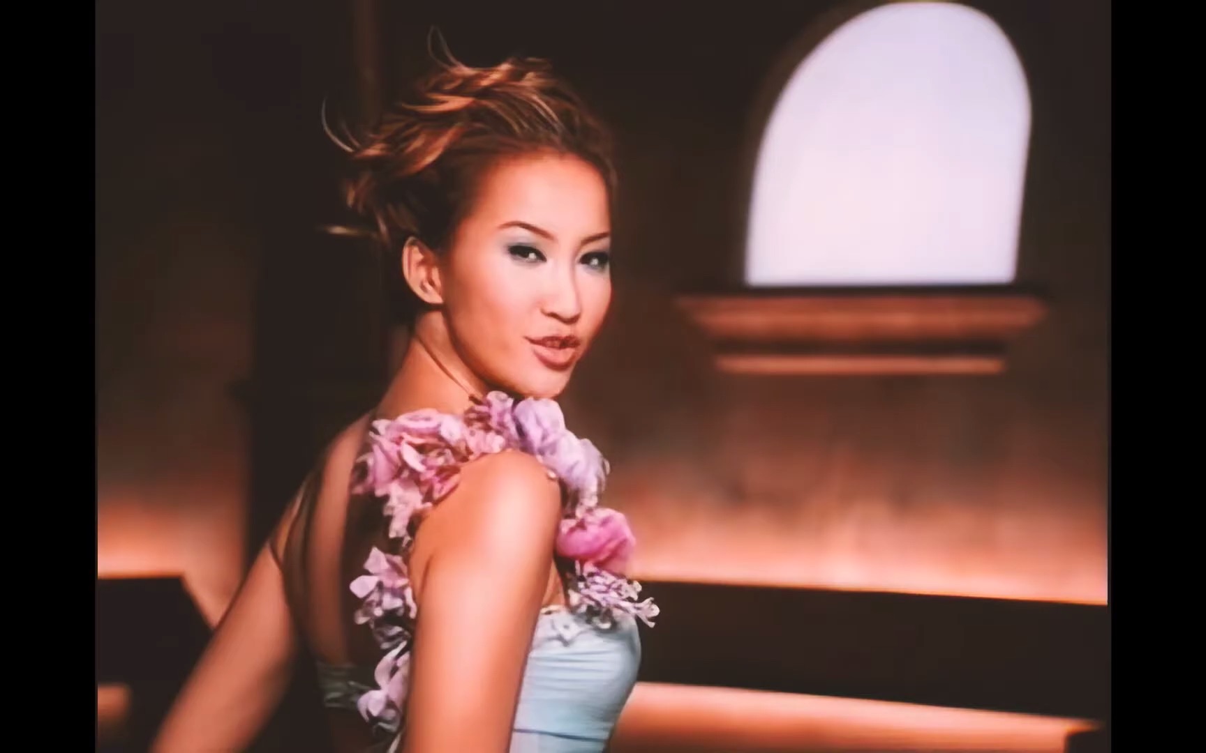 [图]李玟 COCO LEE - Before i Fall in Love (HD music video高清修復版)