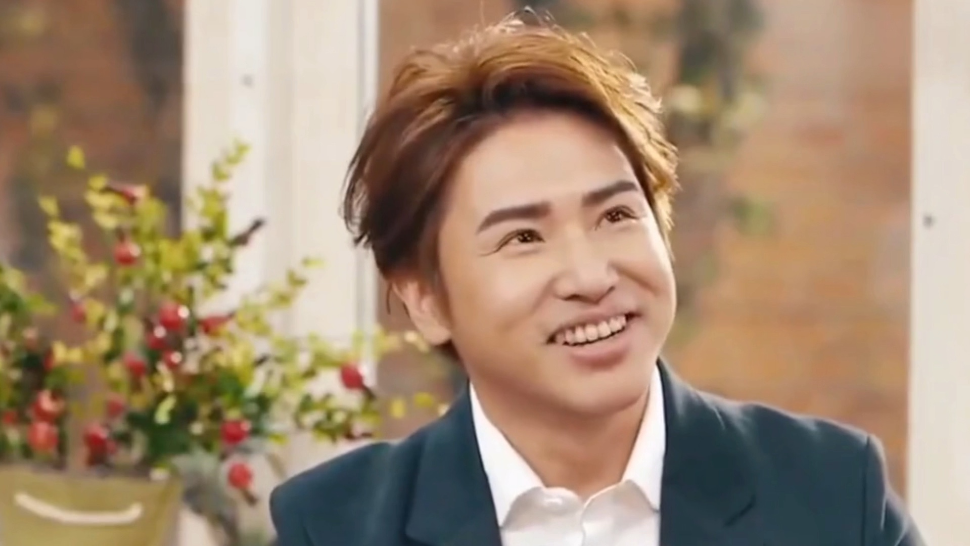 欧弟离婚3年后承认新恋情 和女友交往1年未婚先孕