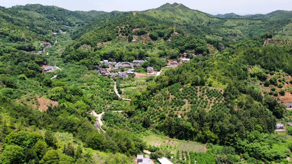 航拍永和镇夜明村黄屋坪220501