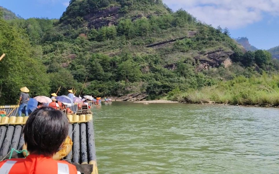 武夷山九曲溪竹筏漂流