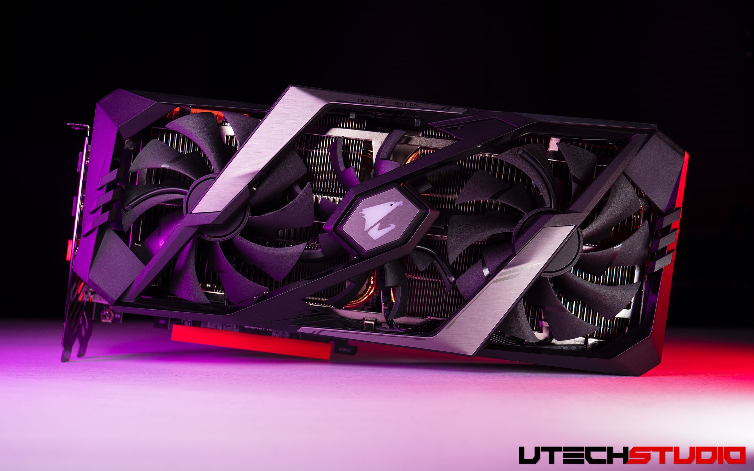 技嘉aorus大雕rtx 2080 ti开箱