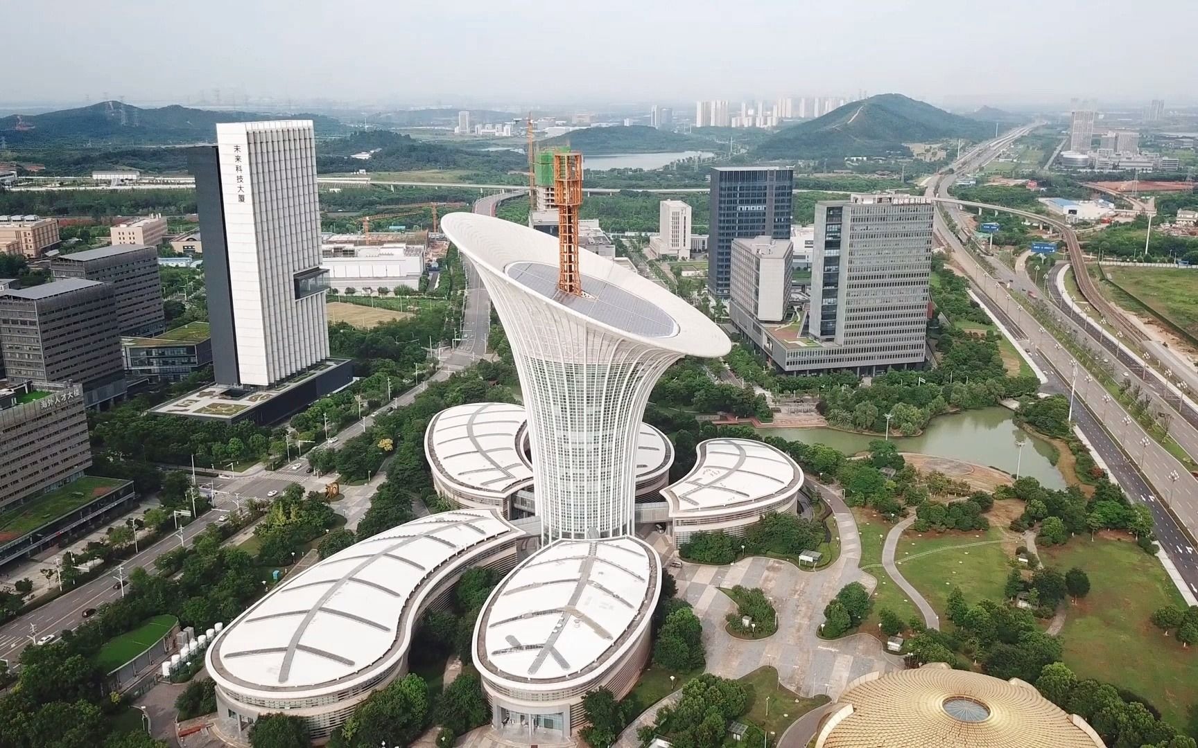 武汉高新大道光谷东