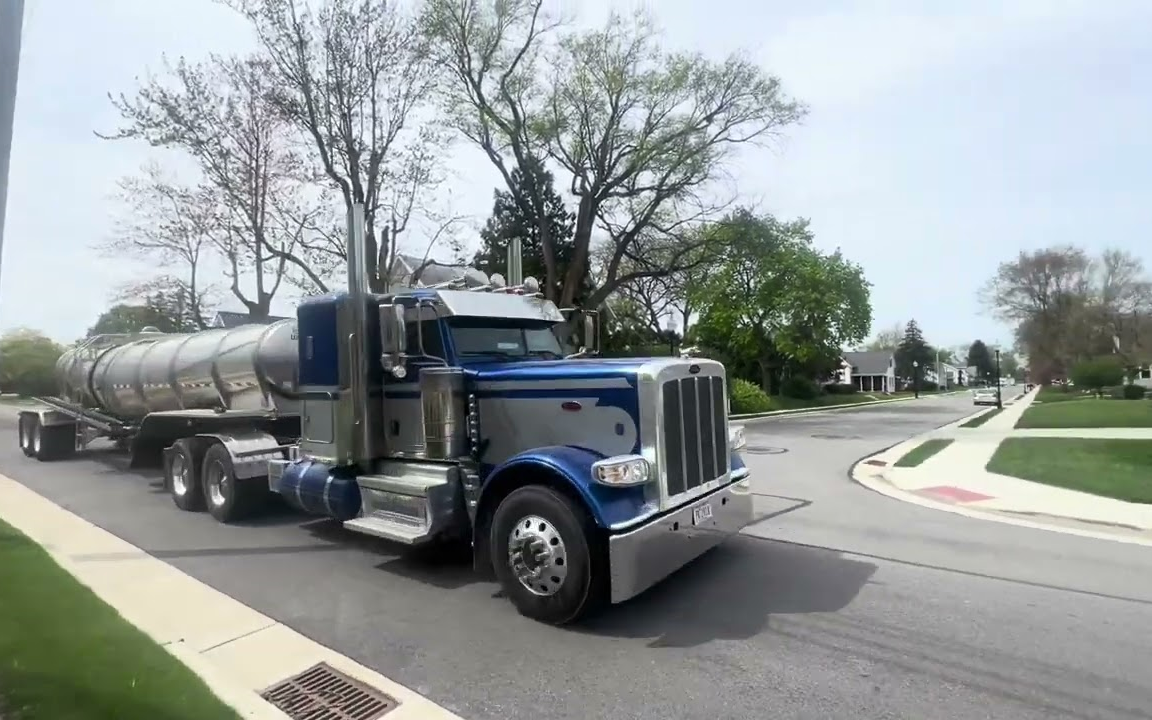 【北美卡车】【West Central Truck Spotting】卡车定位  直管 4900EX、Peterbilt 377 等哔哩哔哩bilibili