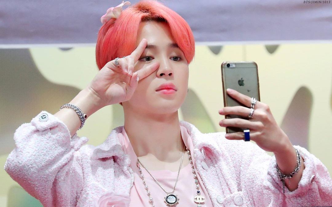 连叹气都帅今天是能让人再次陷入爱情的银发bts朴智旻