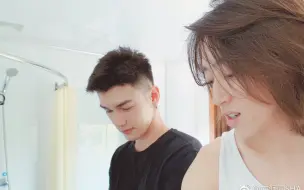 Download Video: 【瓦厂女工记录簿】关于下意识爱你的小动作篇1