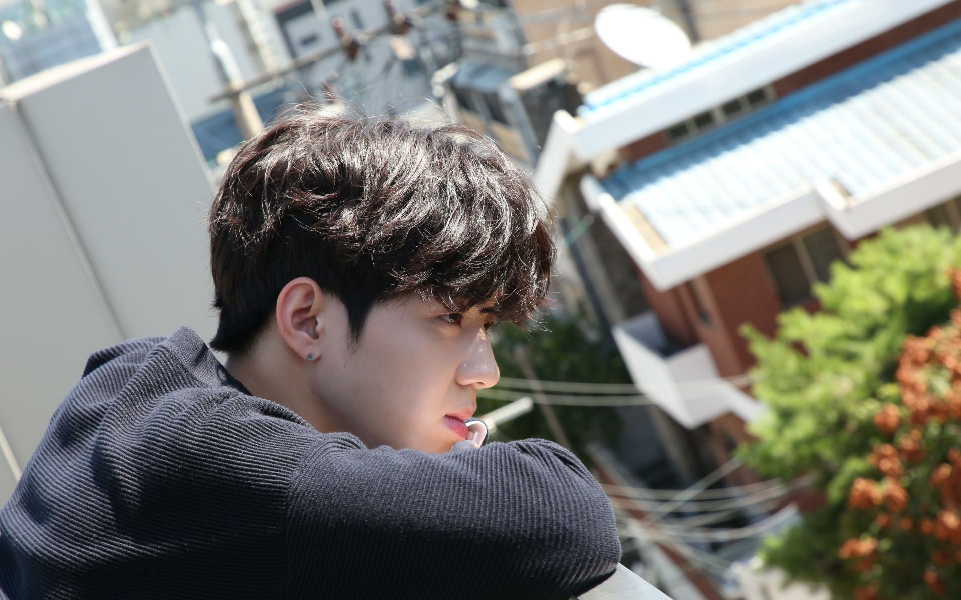 day6尹度云打鼓打到一半把鼓棒敲断的大力忙内