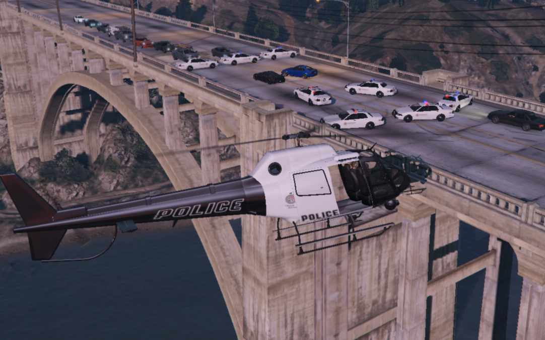 【gta5】路边挑衅飙车怎么办?lspd交警追逐(最棒的警匪追逐)