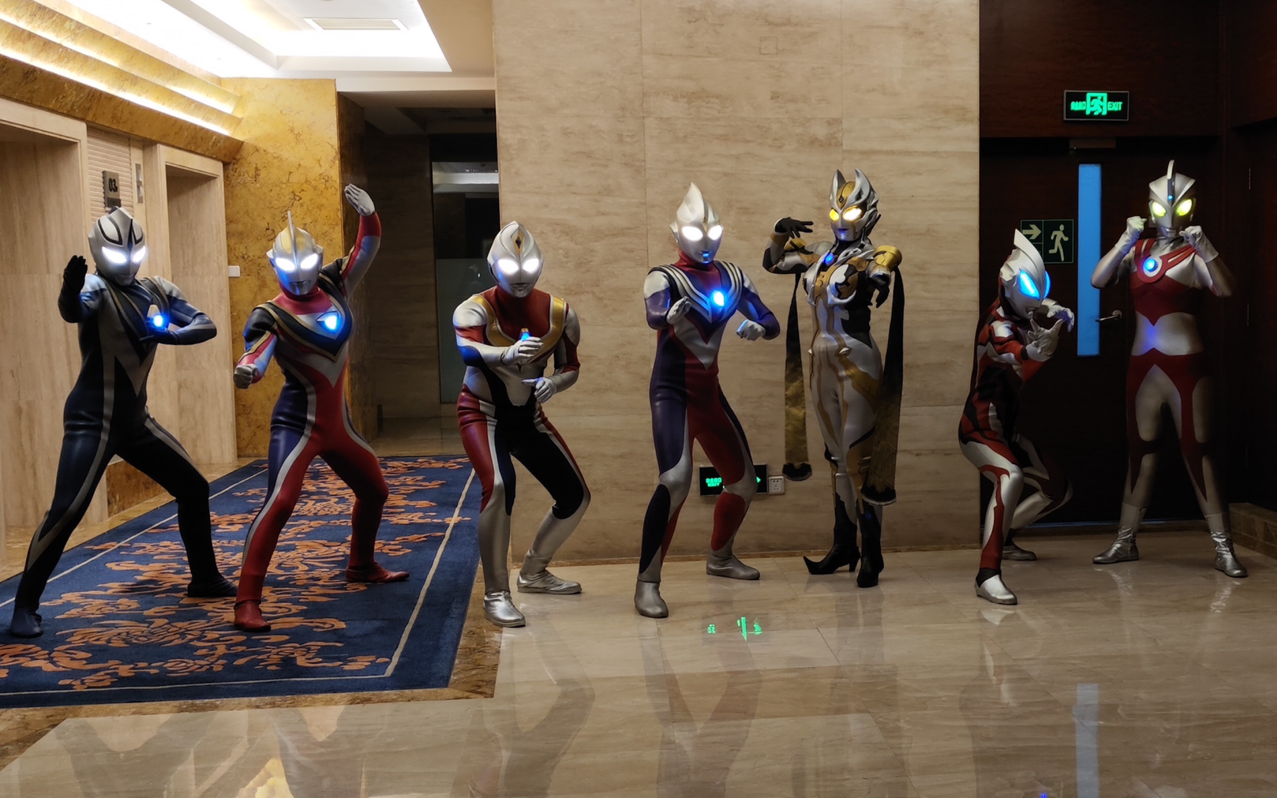 【奥特走秀】从昭和到新生代的强大阵容,进来一饱眼福!