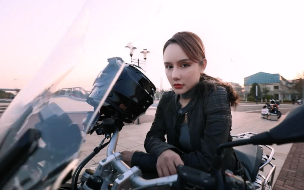 【橙月儿】女骑日常_哔哩哔哩 (゜-゜)つロ 干杯~-bilibili