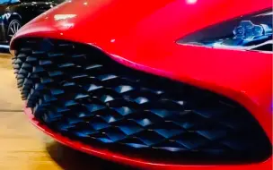 Скачать видео: 您拥有了这车还有什么烦恼吗？「阿斯顿·马丁 DBS gt zagato」