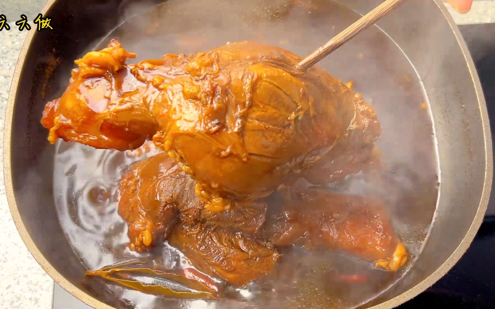 把牛肉放食盐中腌两天 这才是牛肉最好吃的做法哔哩哔哩bilibili