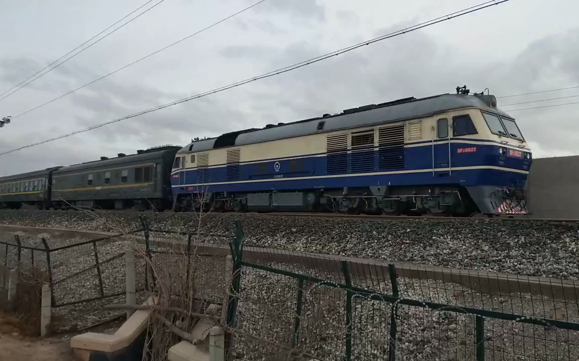 df110027乌局库段y963次乌鲁木齐和田通过库车市黄河路193720210401