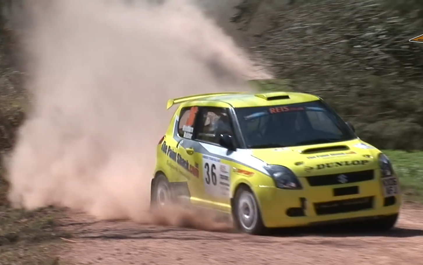 铃木雨燕玩拉力 suzuki swift