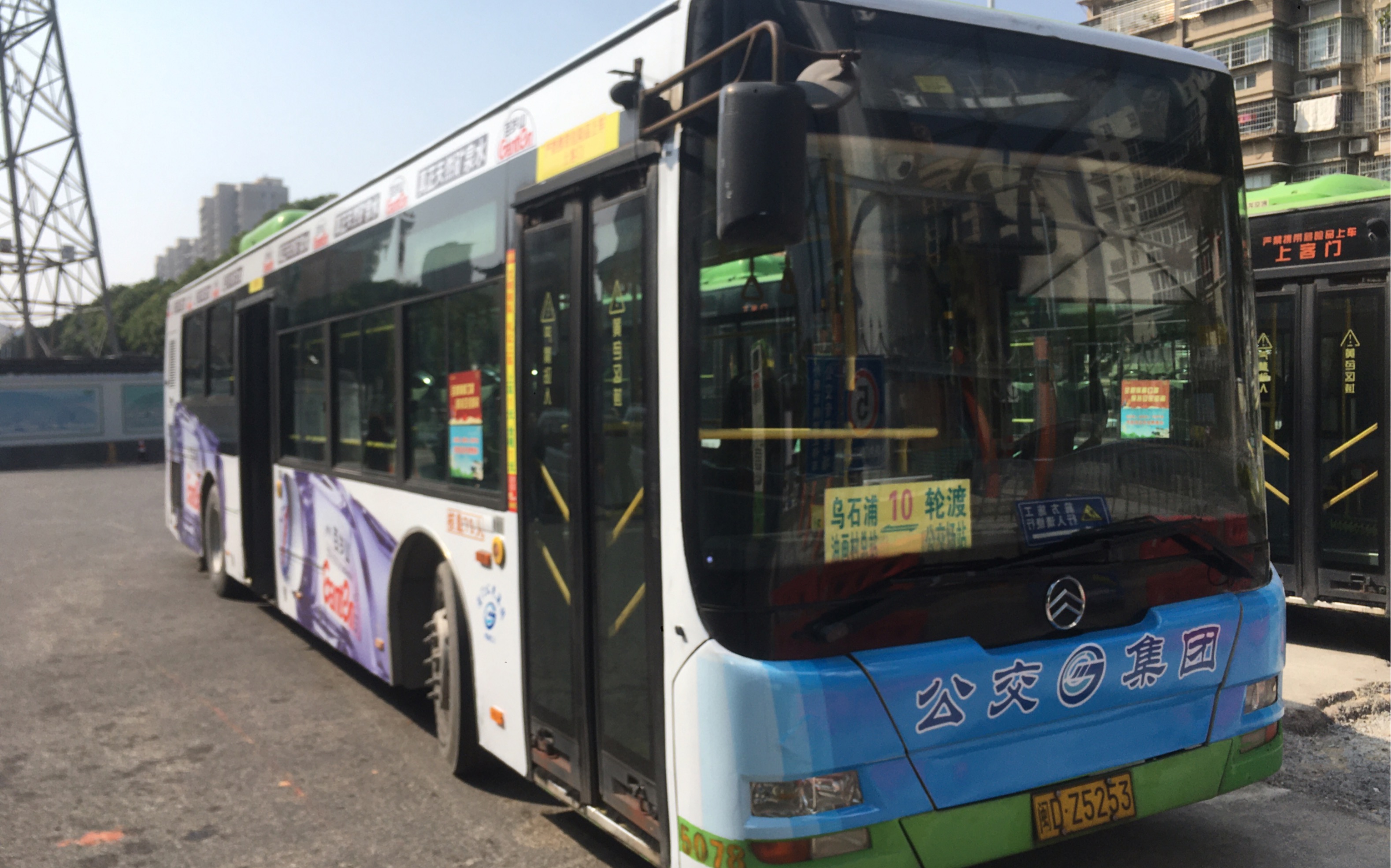 厦门公交pov-50,曾经用过双层巴士的线路,湖滨南路上的五大"霸主"之一