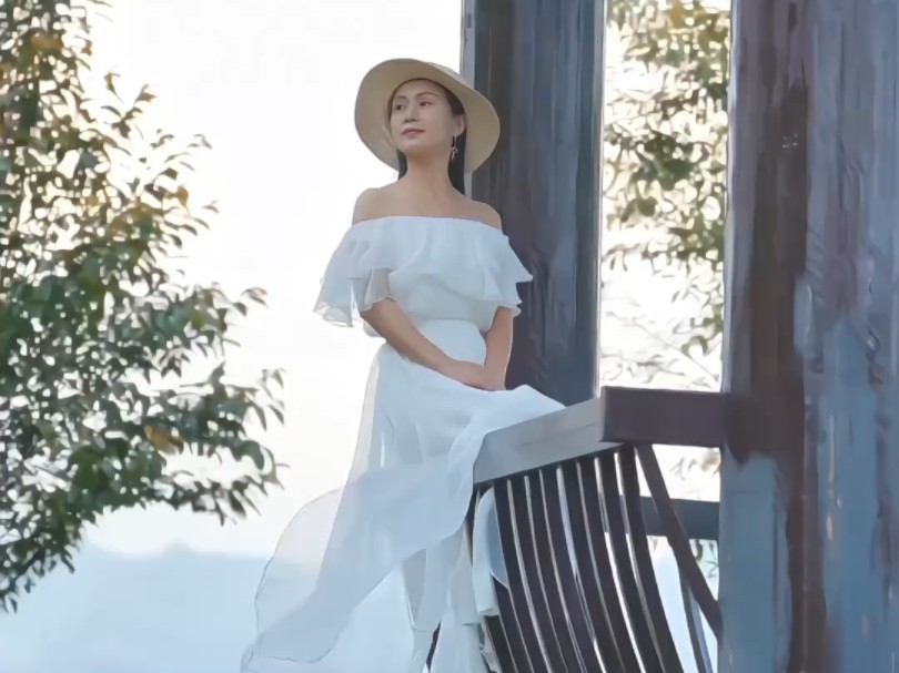人像摄影:凉亭里的长发美女写真