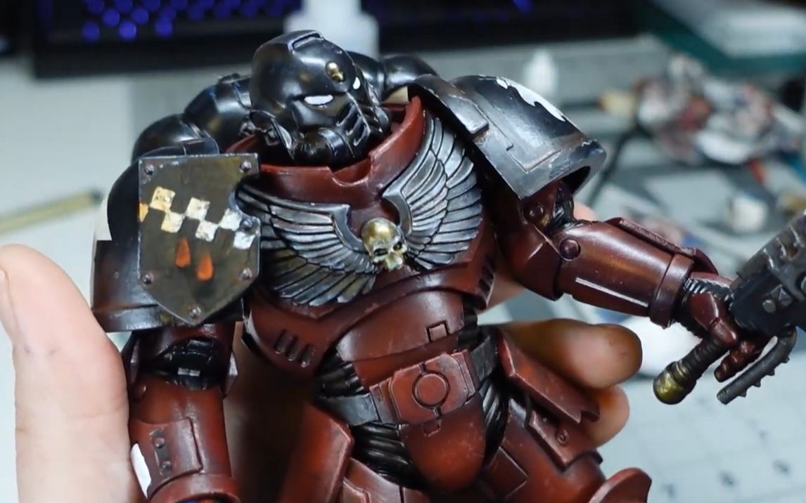 麦克法兰星际战士重涂方案之血天使