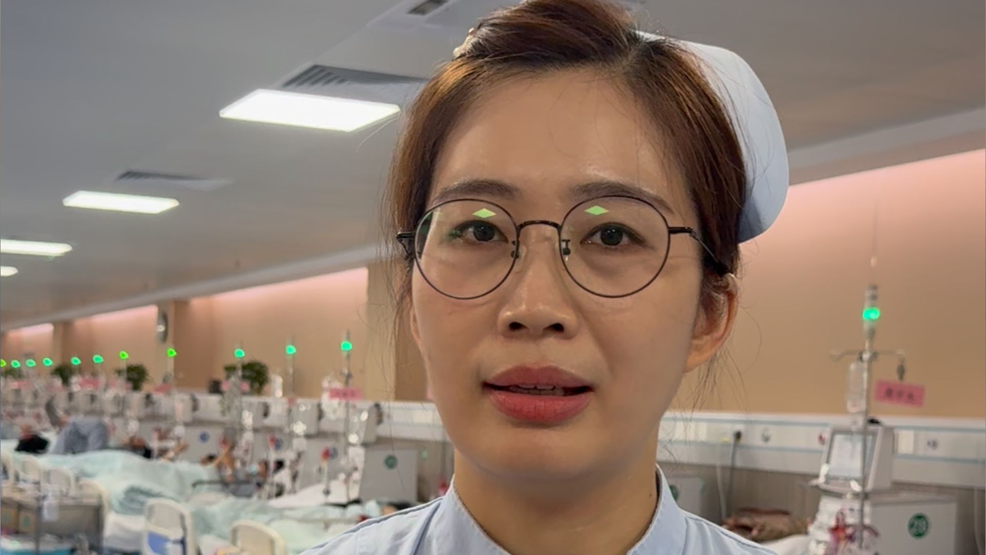 河南郑州，“每天床位都是满员，透析患者最小才16岁！”血液净化中心护士：透析年龄越来越年轻化，少熬夜、少喝饮料、不要透支身体，改掉不良习