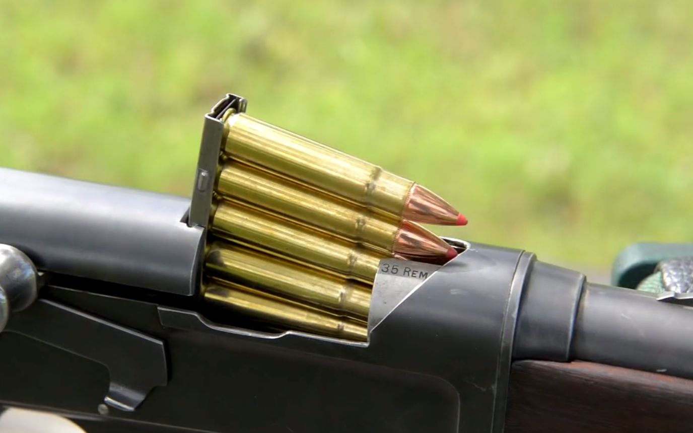 雷明顿8半自动步枪,比"大八粒"还早出生20年,拥有久远的历史