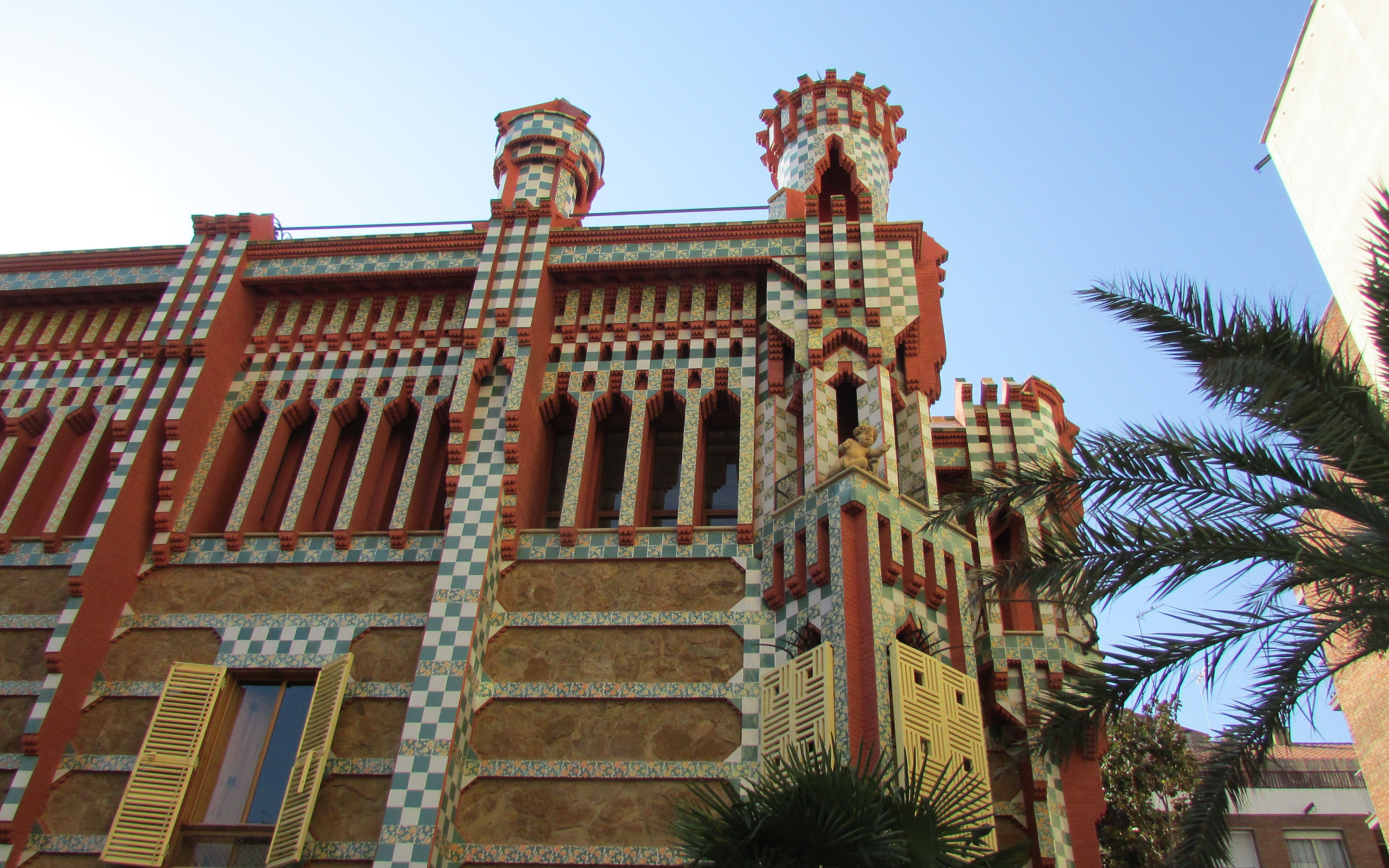 西班牙建筑师安东尼奥高迪设计叫啥我忘了啥之家吧 antonio gaudi