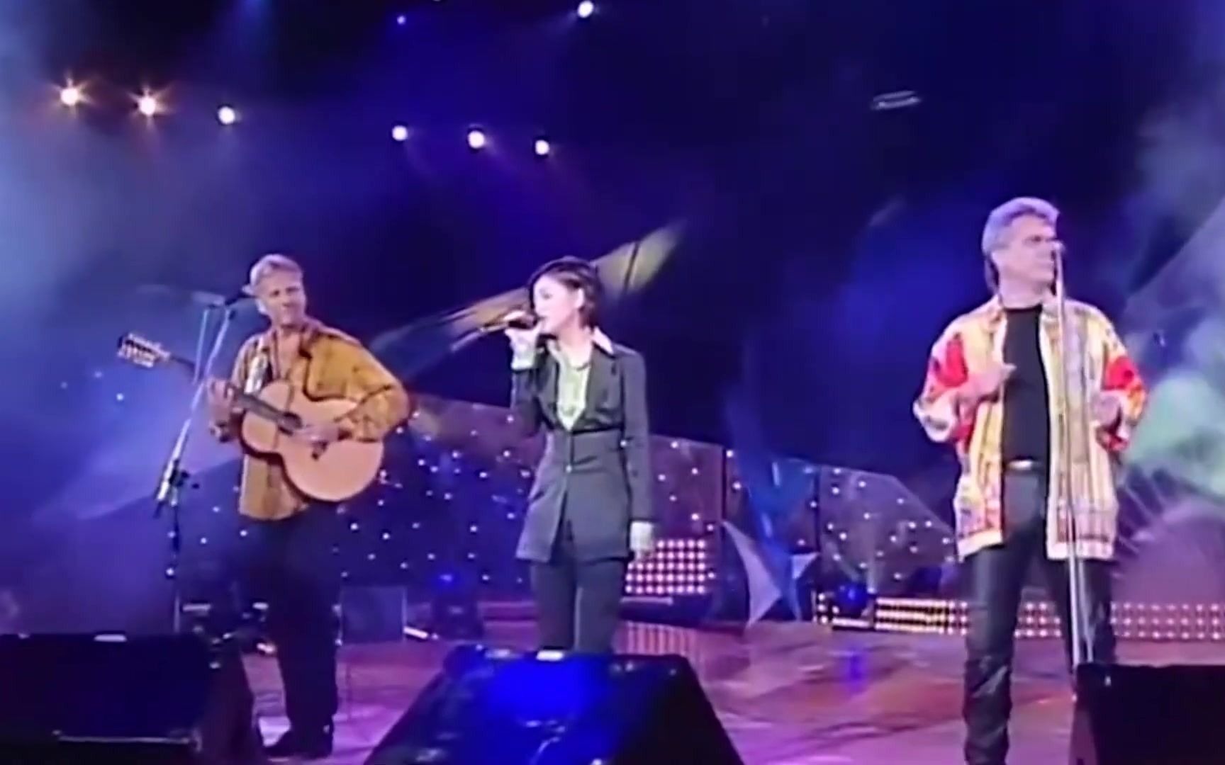 [图]【空气补给者】Air Supply、Winnie Lau - Would You Ever Walk Away (Live in China 1997)