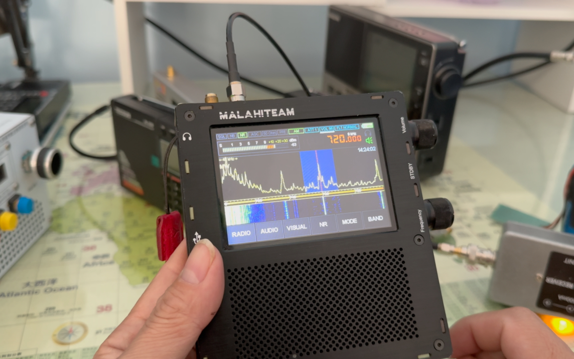收音机外接中波天线接收对比 手机直录