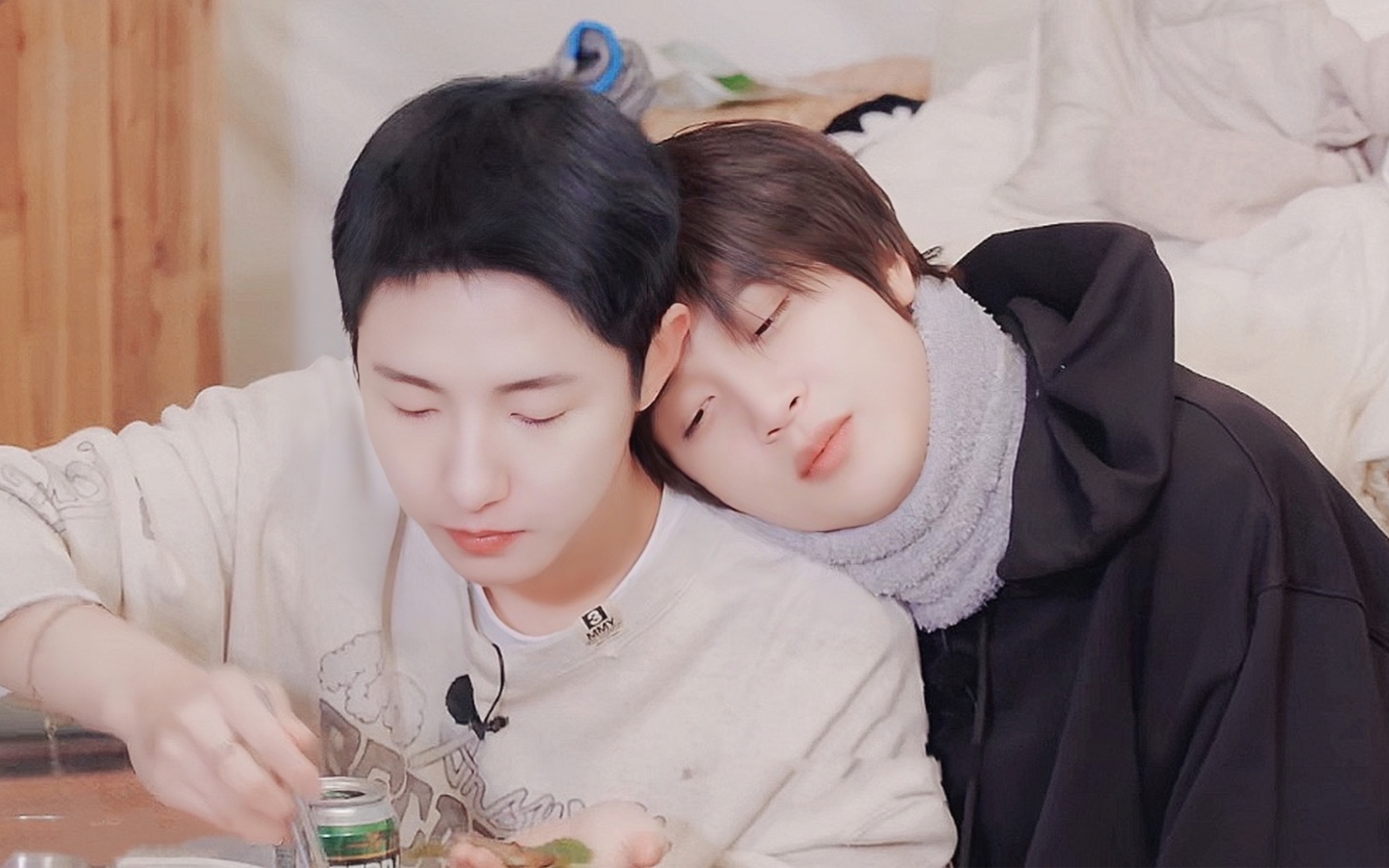 黄仁俊李楷灿搜美李楷灿是黏仁精