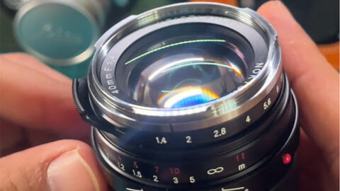 カメラ レンズ(単焦点) 油管搬运」镜头评测The VOIGTLANDER 40MM f1.4 Nokton Classic-哔哩哔哩