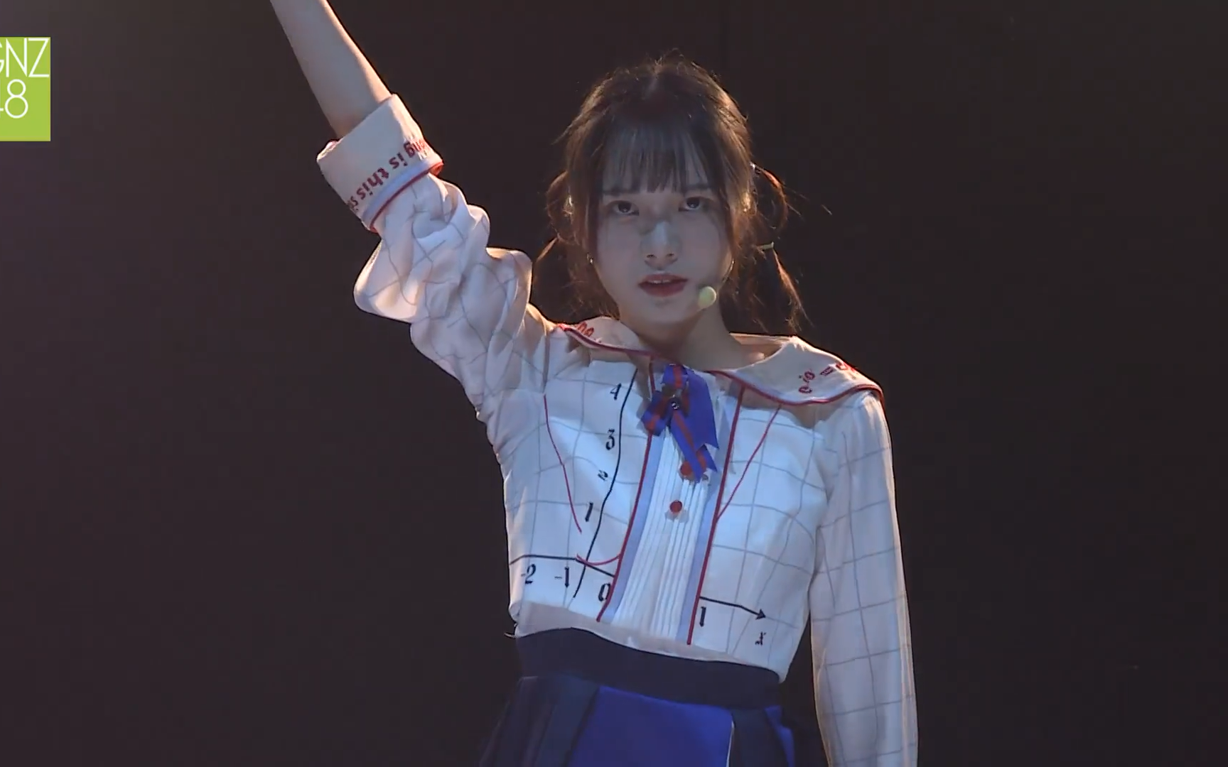 mc2:假如公演变蹦迪现场,你会怎么嗨起来?