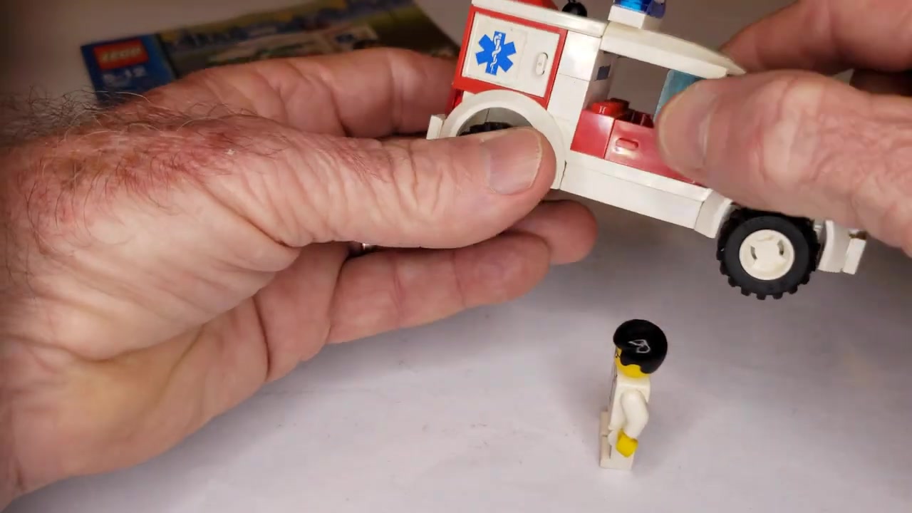 legocity7902微型救护车