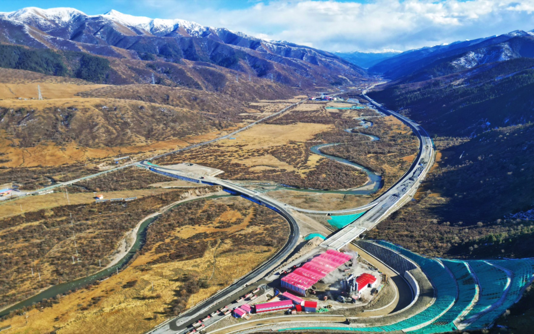 试试大疆mini3的竖拍,阿坝久马高速-查真梁子-汶马高速