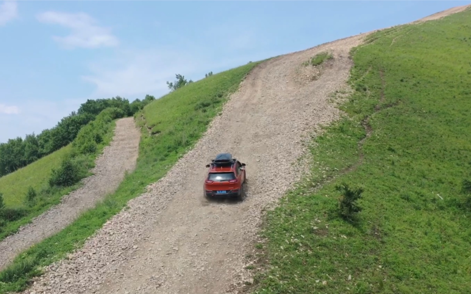 jeep自由光 挑战 好汉坡 城市suv越野能力标杆