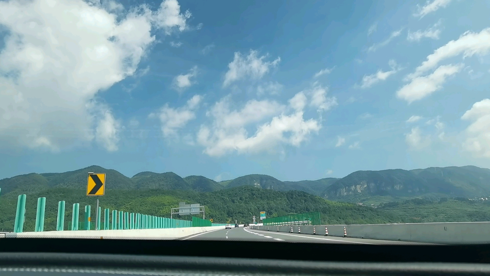 长芷高速一路都很美,停不下来的想拍.