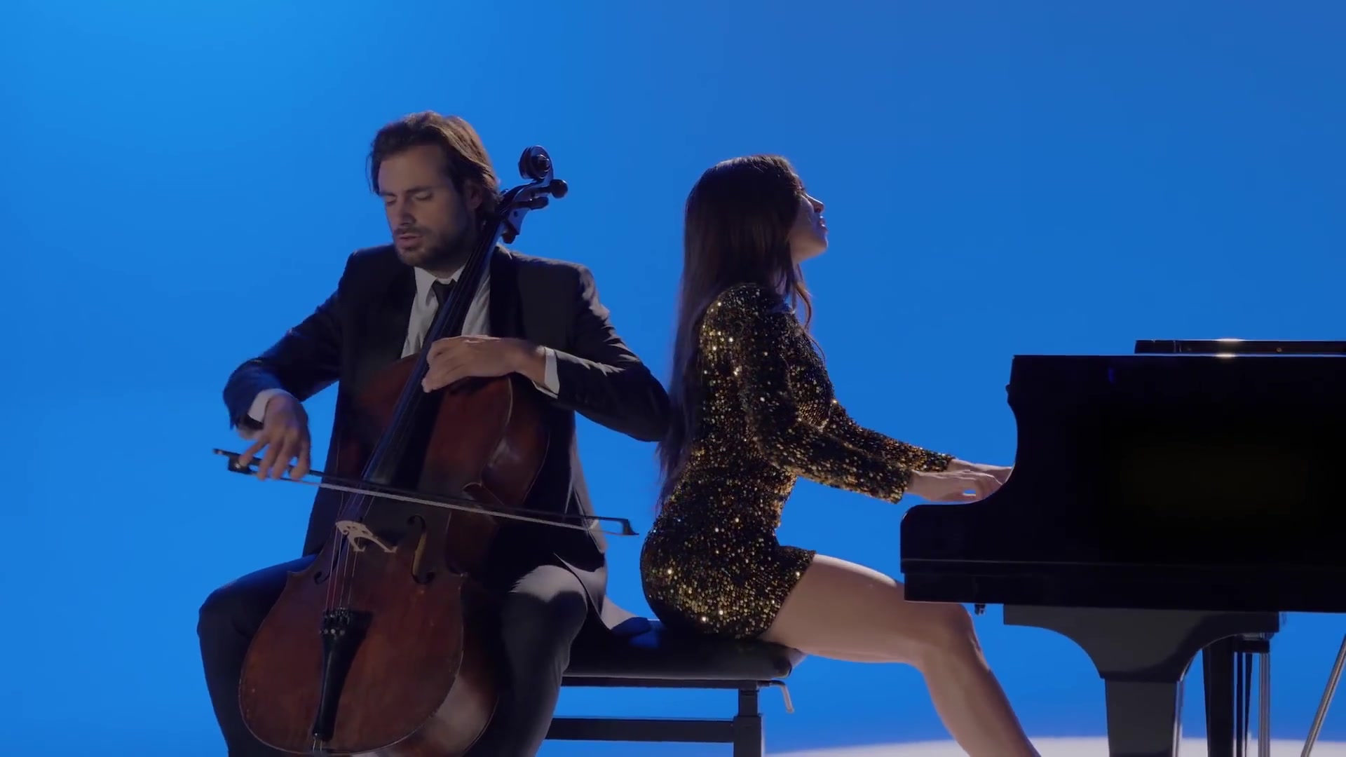 (stjepan hauser)合奏,其中钢琴性感女神lola astanova《致爱丽丝》