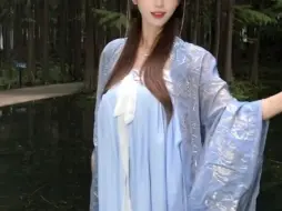 下载视频: 汉服摇子