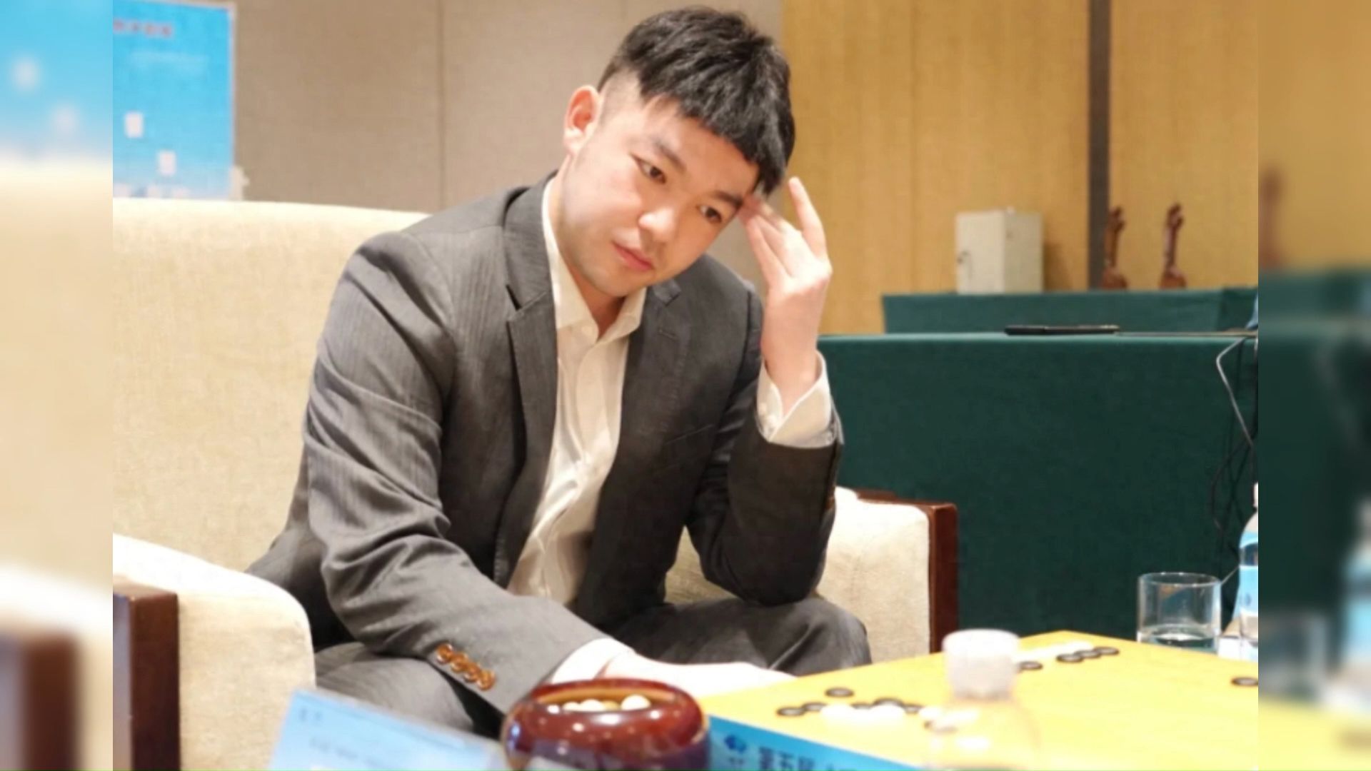 李轩豪,不愧为中国围棋第一人,王中王力克00后丁浩九段!