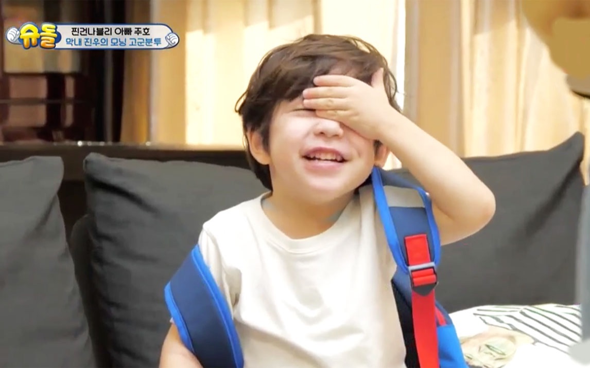 超人回来了建厚我又当众脱裤子了只是大脑一瞬间down机了啦