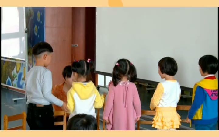 [图]幼儿园公开课《小兔子乖乖》中班音乐黄梅戏幼儿园 幼师资源分享 中班音乐 幼师课件 最新幼儿园公开课