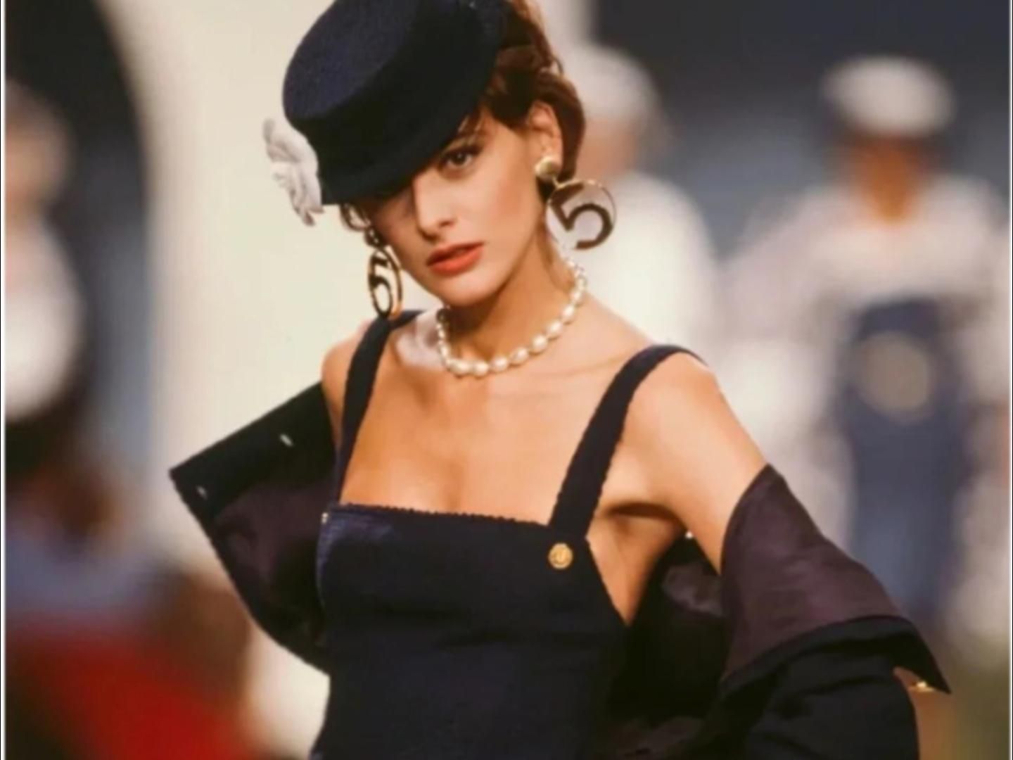 香奈儿史上首位专属模特,颠倒众生的"缪斯女神"没人能拒绝!