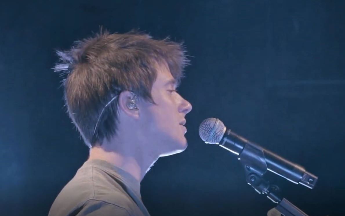 [图]【英字|现场】小本Alec Benjamin - Let Me Down Slowly (Live @Irving Plaza)