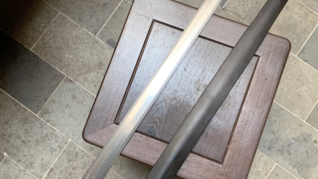 复古毛铁三枚合四棱薄鞘八面收腰汉剑