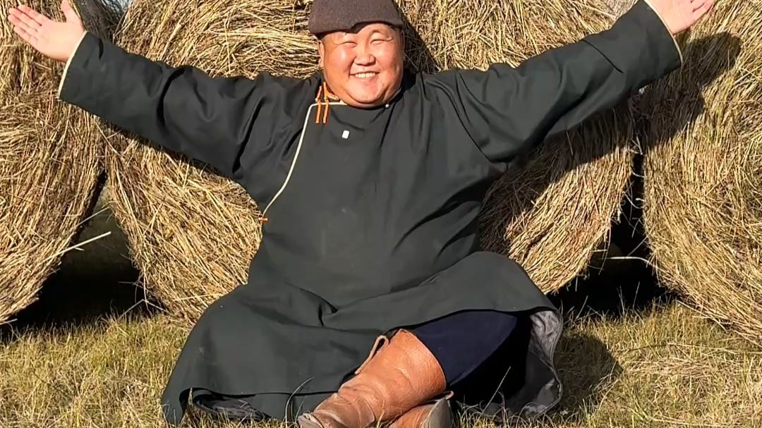 今天带大家看打完草后瑞士卷是什么样的，顺便介绍一下草原上的知识。