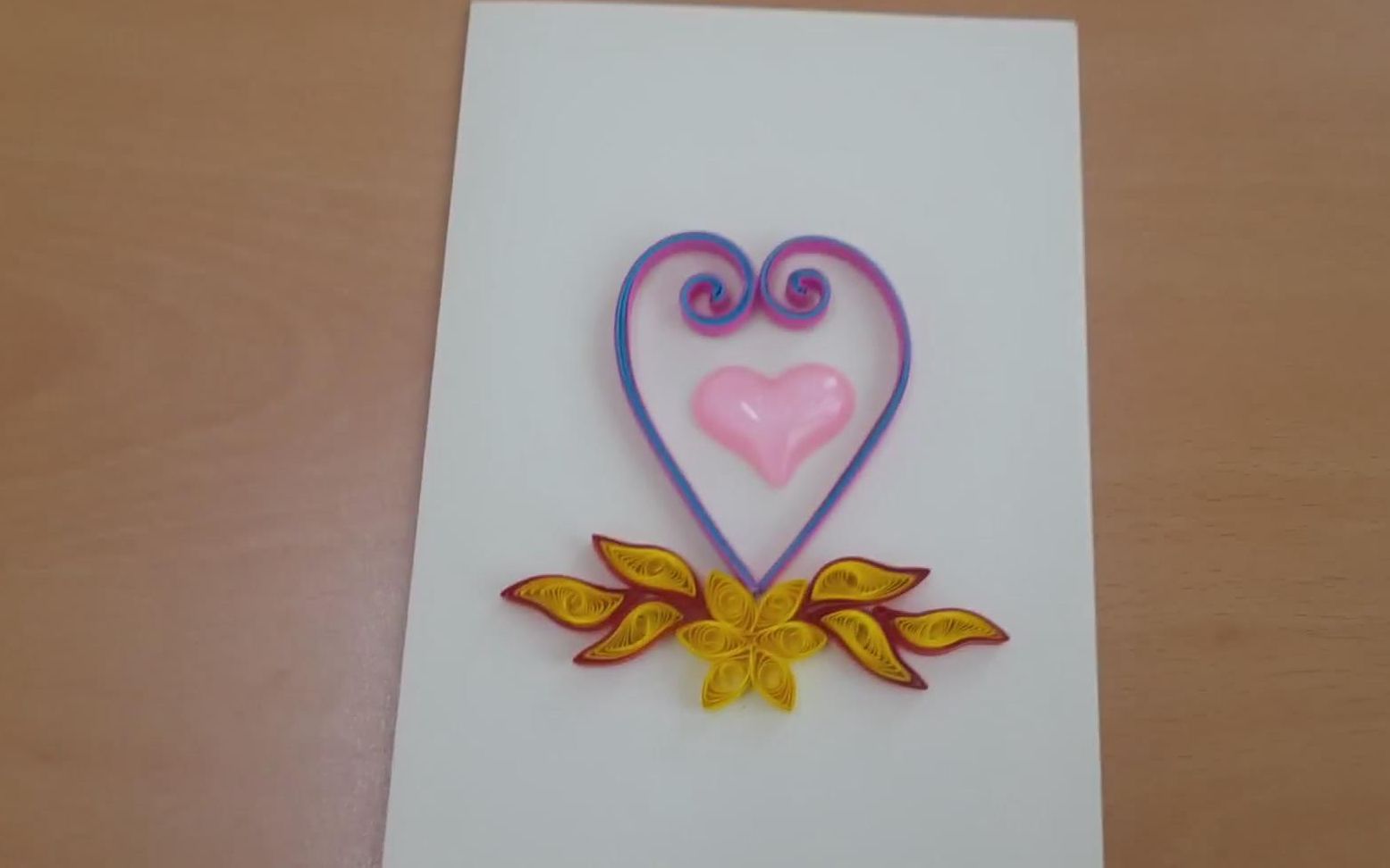 衍纸(quilling) 如何制作美丽的心形情人节贺卡