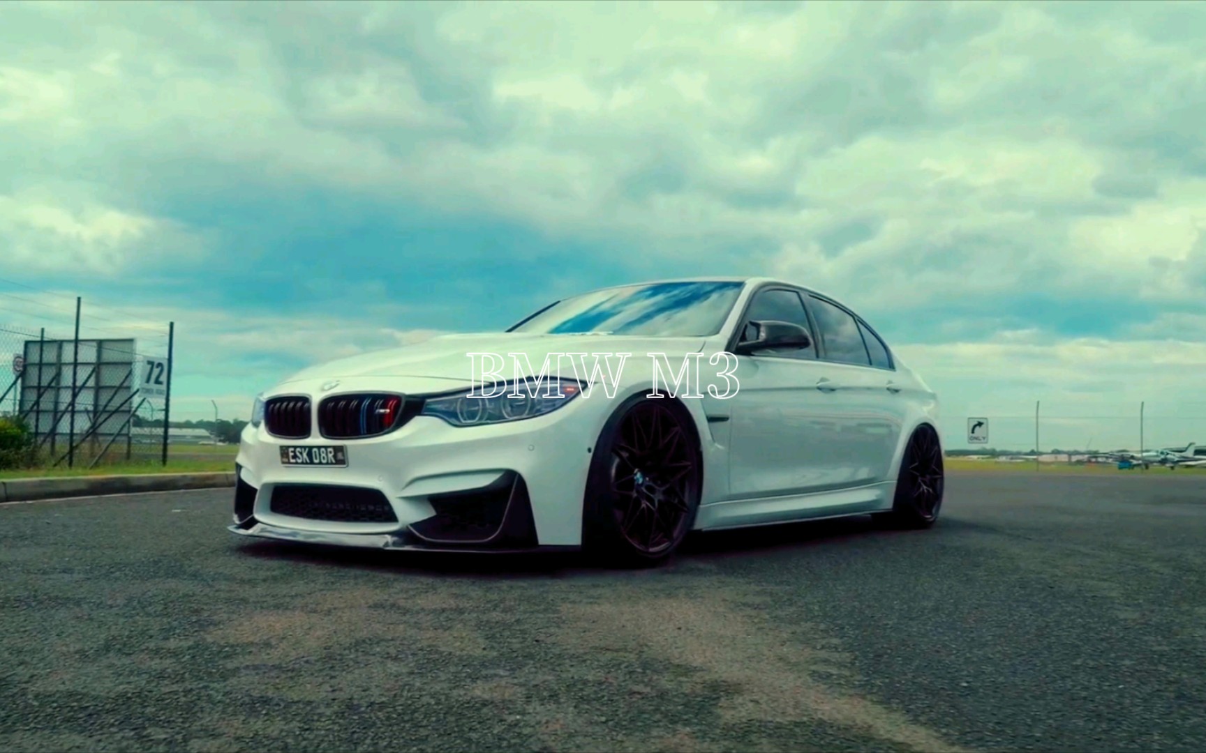 一起来听听bmw m3的咆哮声吧