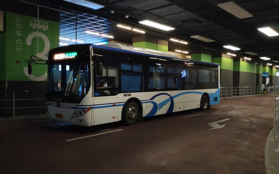 【上海公交】露虹闵行25路宇通e10出莘庄地铁站南广场 宇通纯电动客车