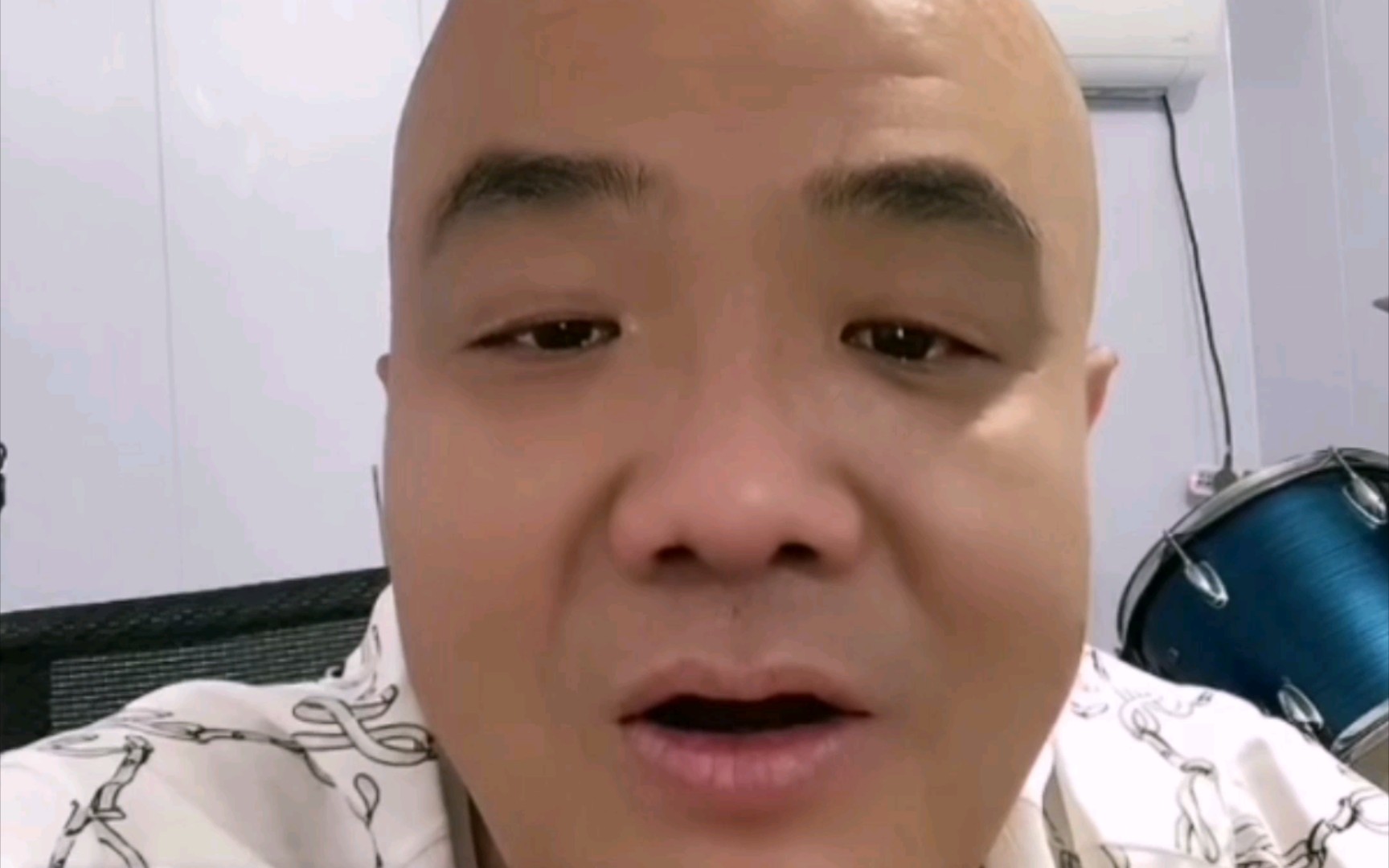 刀哥说黑粉的妈妈能活一千年,爸爸能活一万年,举报了家人们_哔哩哔哩_bilibili